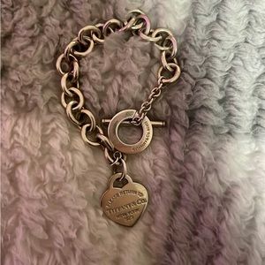 return to Tiffany’s heart toggle STERLING SILVER bracelet